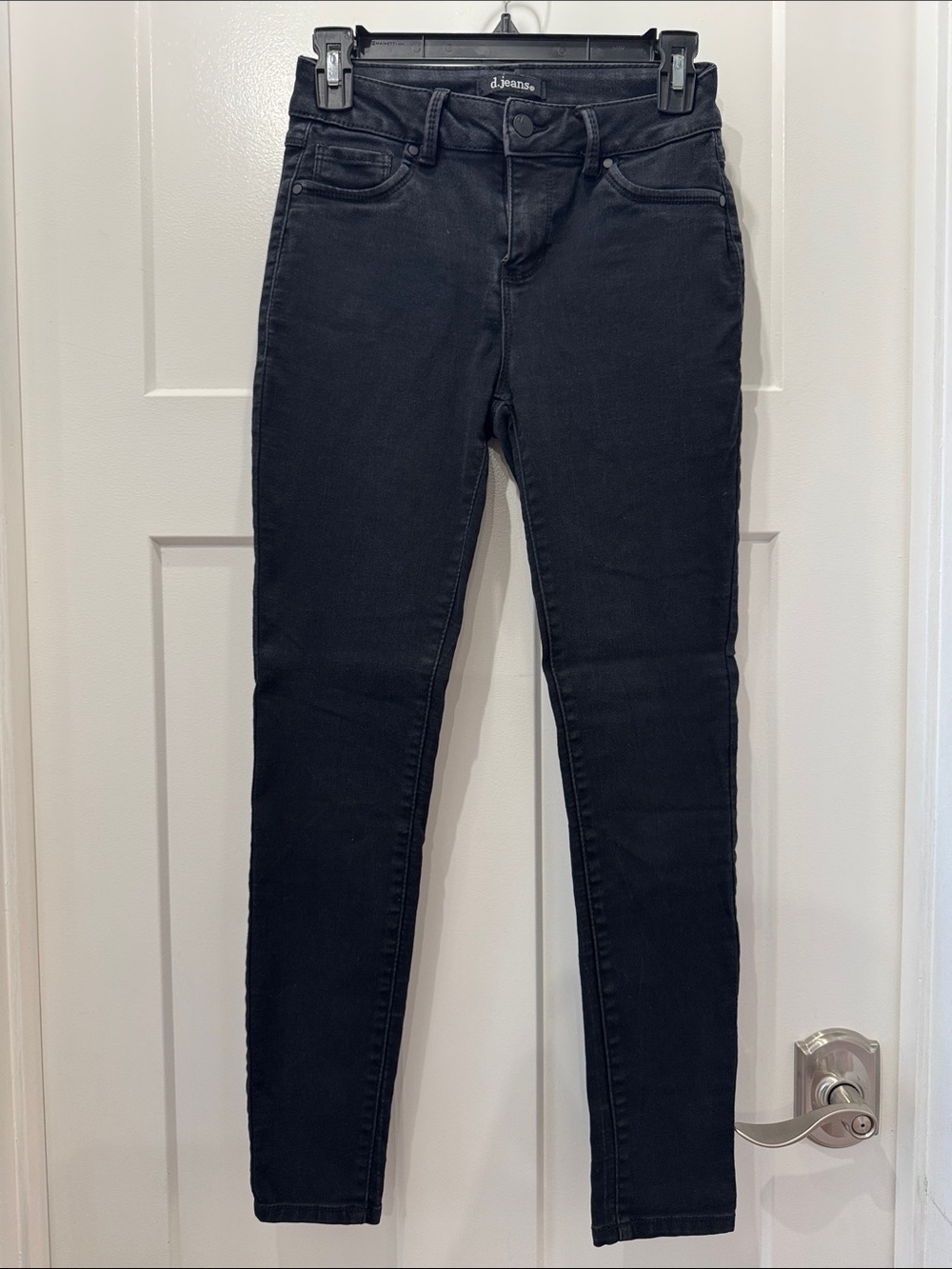 d. jeans Women’s Black Skinny Stretch Jeans Size 4